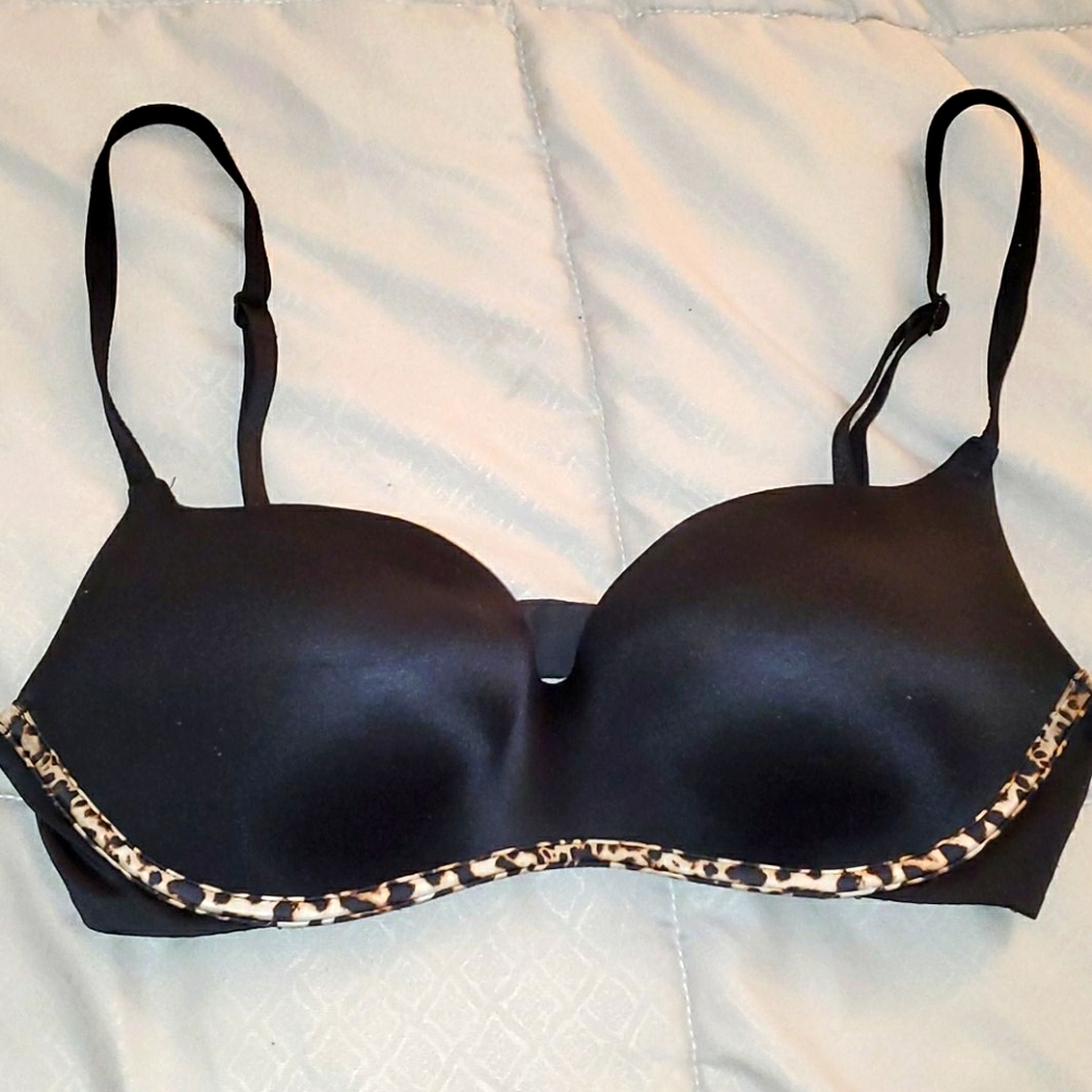 Victoria's Secret balconet bra 32C